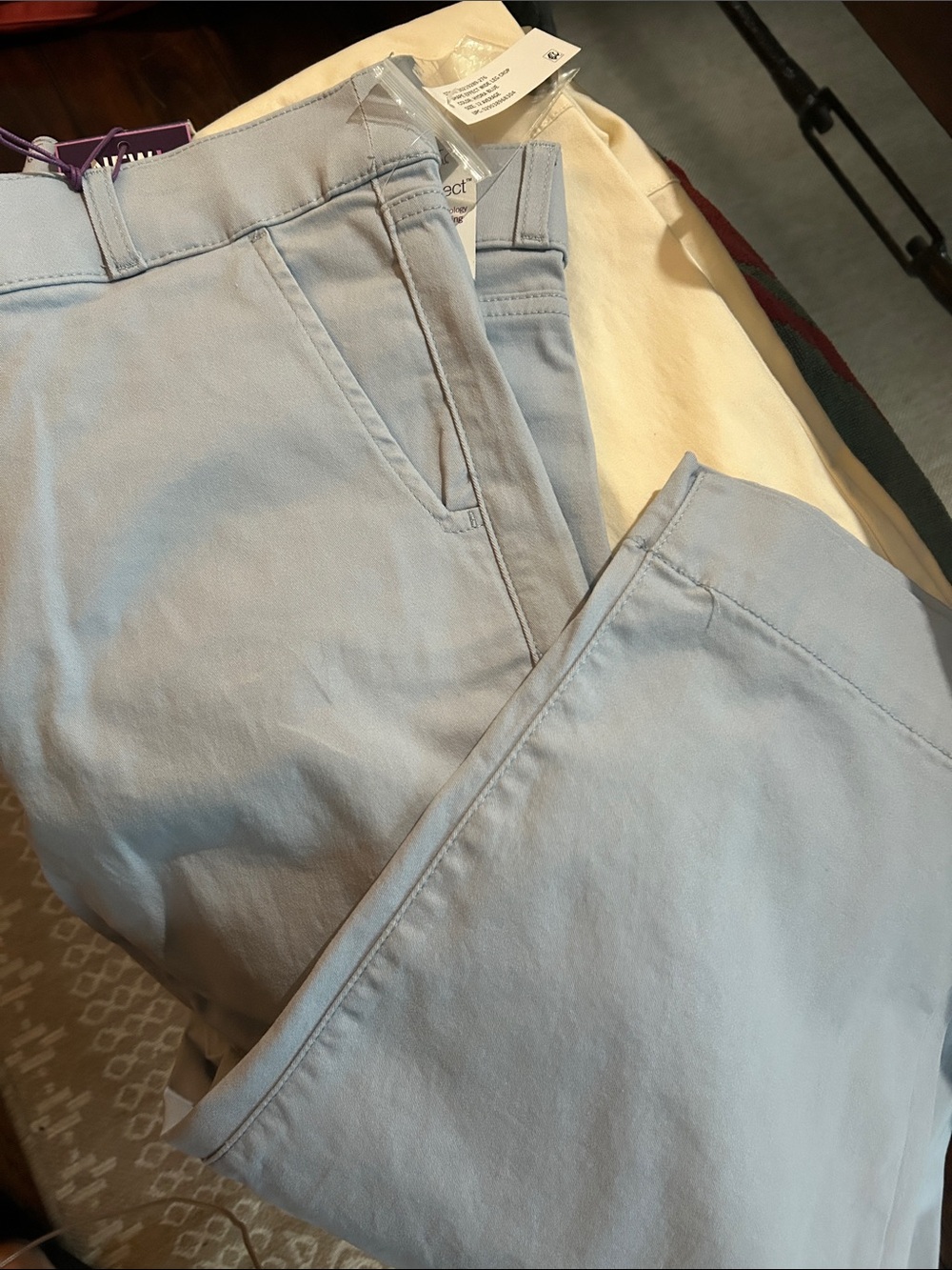 Gloria Vanderbilt Light Blue Wide Leg Crop Women’s pants